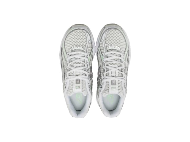 New Balance New Balance 740 White - view 3