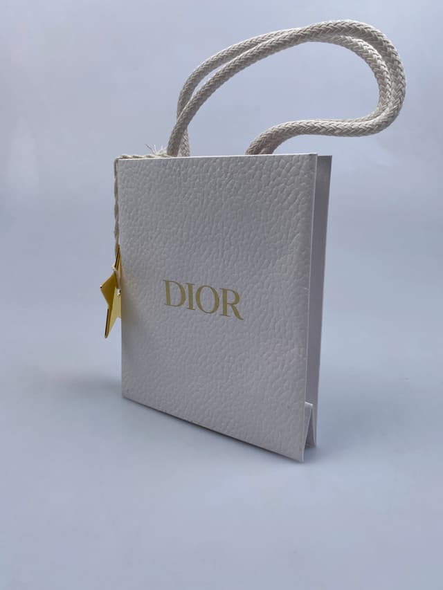 Luxe Limited Sale (ราคาพิเศษ 7,999 ใส่โค้ด LUXEDI) Dior Petit CD Double Bracelet In Gold-Finish Metal And White Crystals (Pre-owned) - view 10