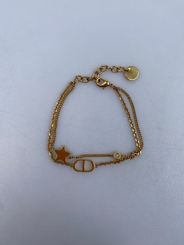 Luxe Limited Sale (ราคาพิเศษ 7,999 ใส่โค้ด LUXEDI) Dior Petit CD Double Bracelet In Gold-Finish Metal And White Crystals (Pre-owned) - view 3