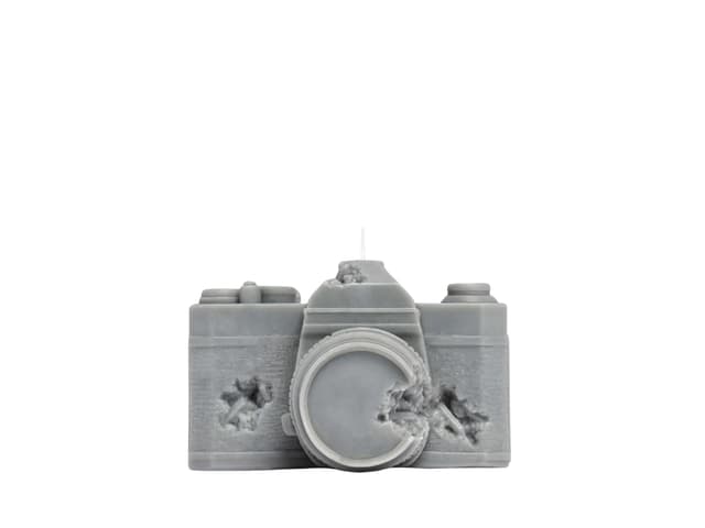 Daniel Arsham Daniel Arsham Eroded Camera Candle Grey - view 1