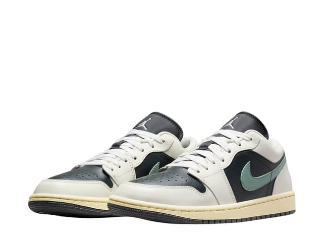 Jordan Jordan 1 Low Jade Smoke (Women's) - view 2