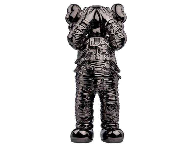 Kaws KAWS Holiday Space Figure Black - view 1