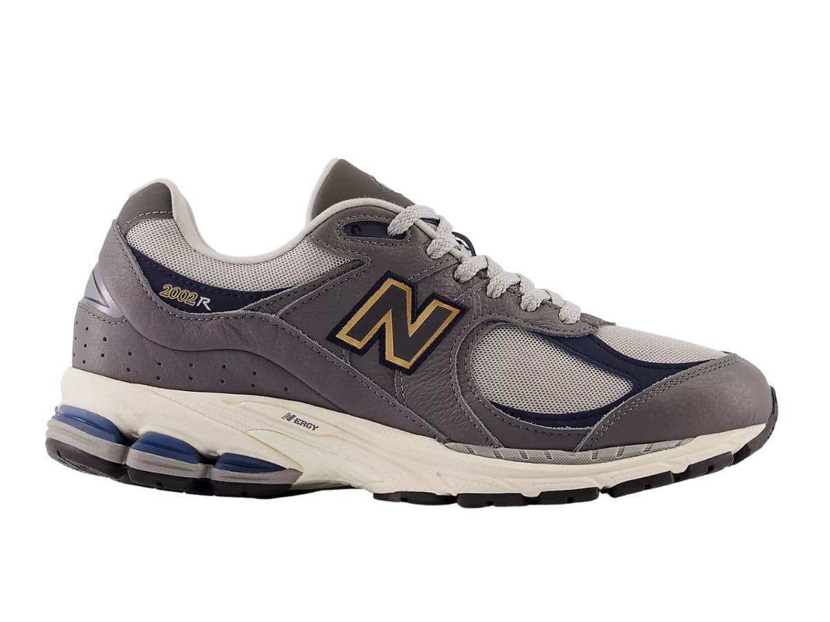 New Balance 2002R Castlerock