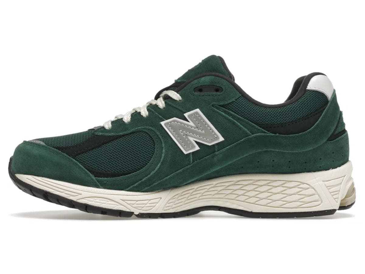 New Balance 2002R Nightwatch Green