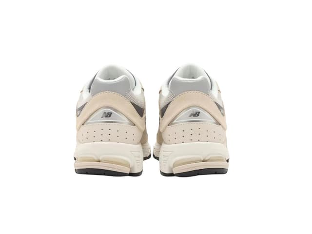 New Balance New Balance 2002R Sandstone Magnet - view 4
