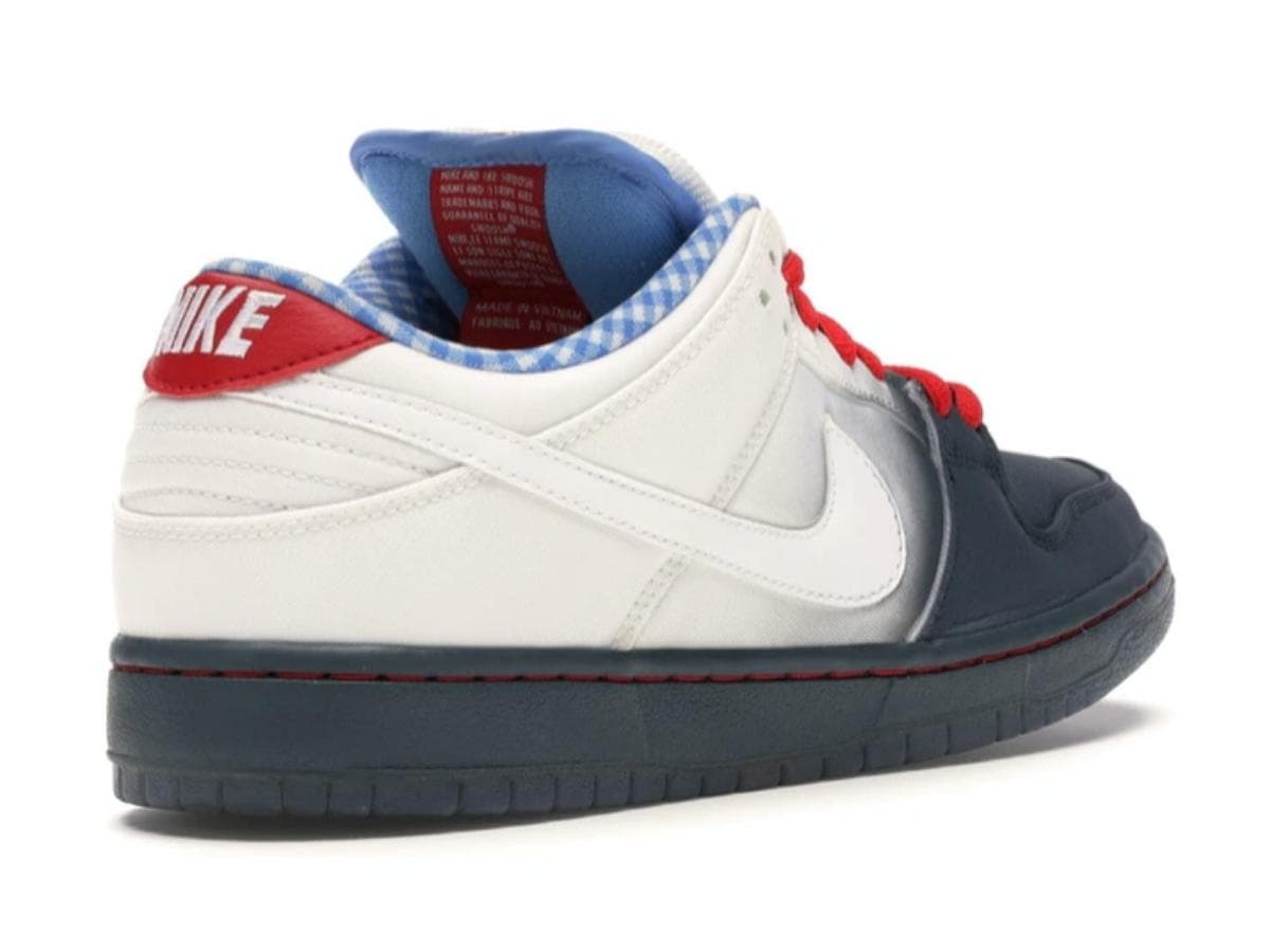 Nike SB Dunk Low Dorothy