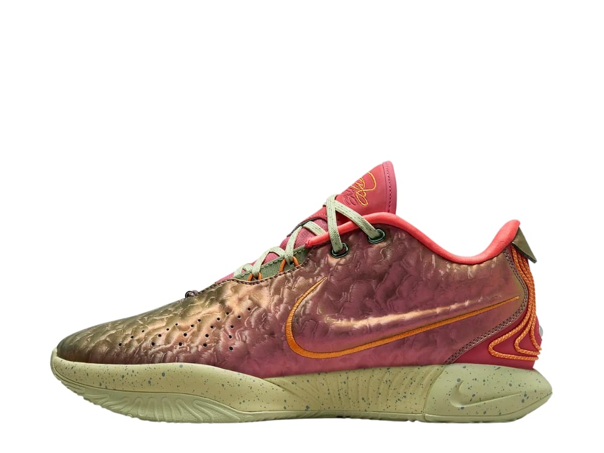 Nike LeBron 21 Queen Conch