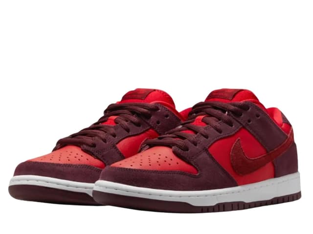 Nike Nike SB Dunk Low Cherry - view 3