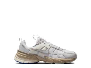 Buy Nike V2K Run Gore-Tex Light Bone (Women's) at Sasom – Authentic and Ready to Ship