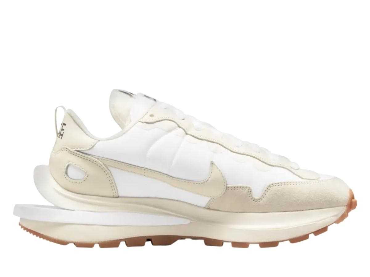 Nike Vaporwaffle sacai Sail Gum