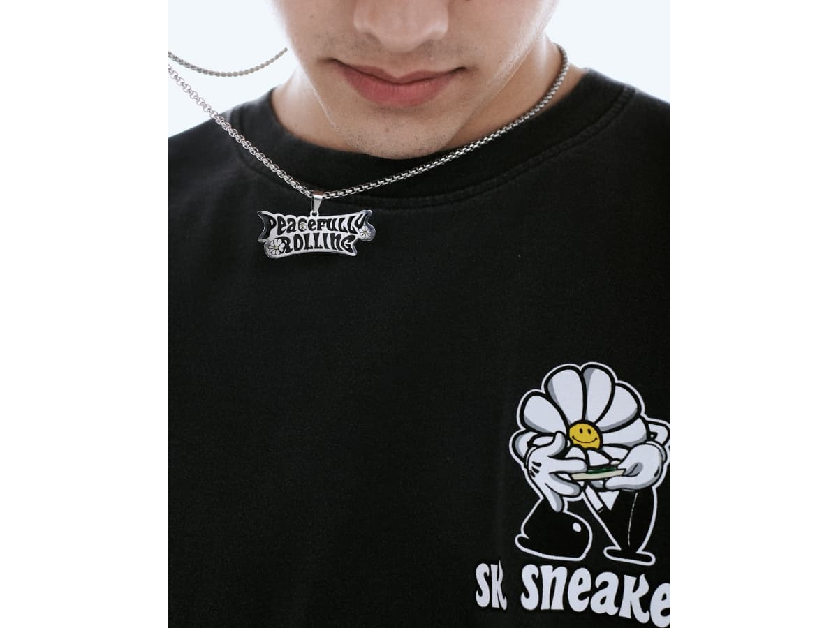 SK SNEAKER Peaceful Logo Necklace