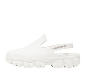 Buy Umbro Topi O.White at Sasom – Authentic and Ready to Ship