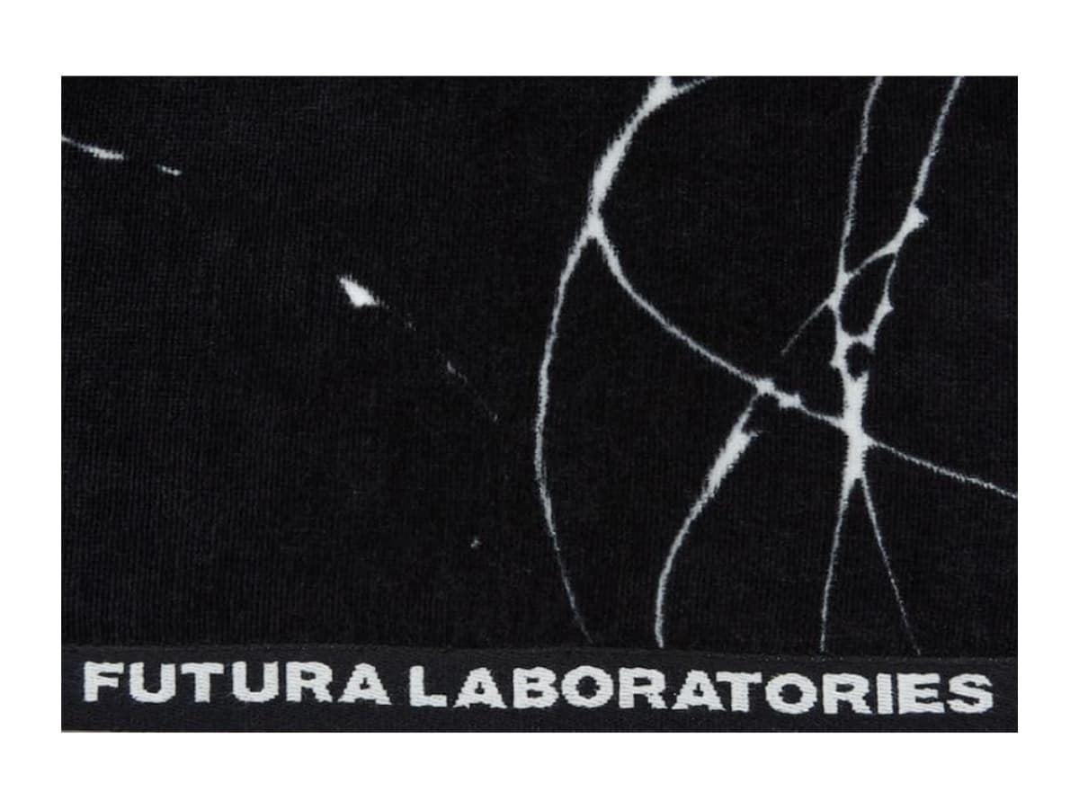 Uniqlo Futura Laboratories Towels Black