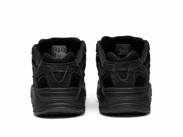 adidas adidas Yeezy Boost 700 V2 Vanta (Kids) - view 4